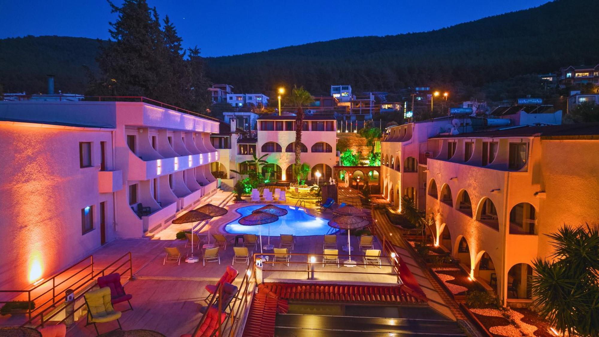 Club Aquarium Hotel & Spa Guvercinlik  Exterior foto