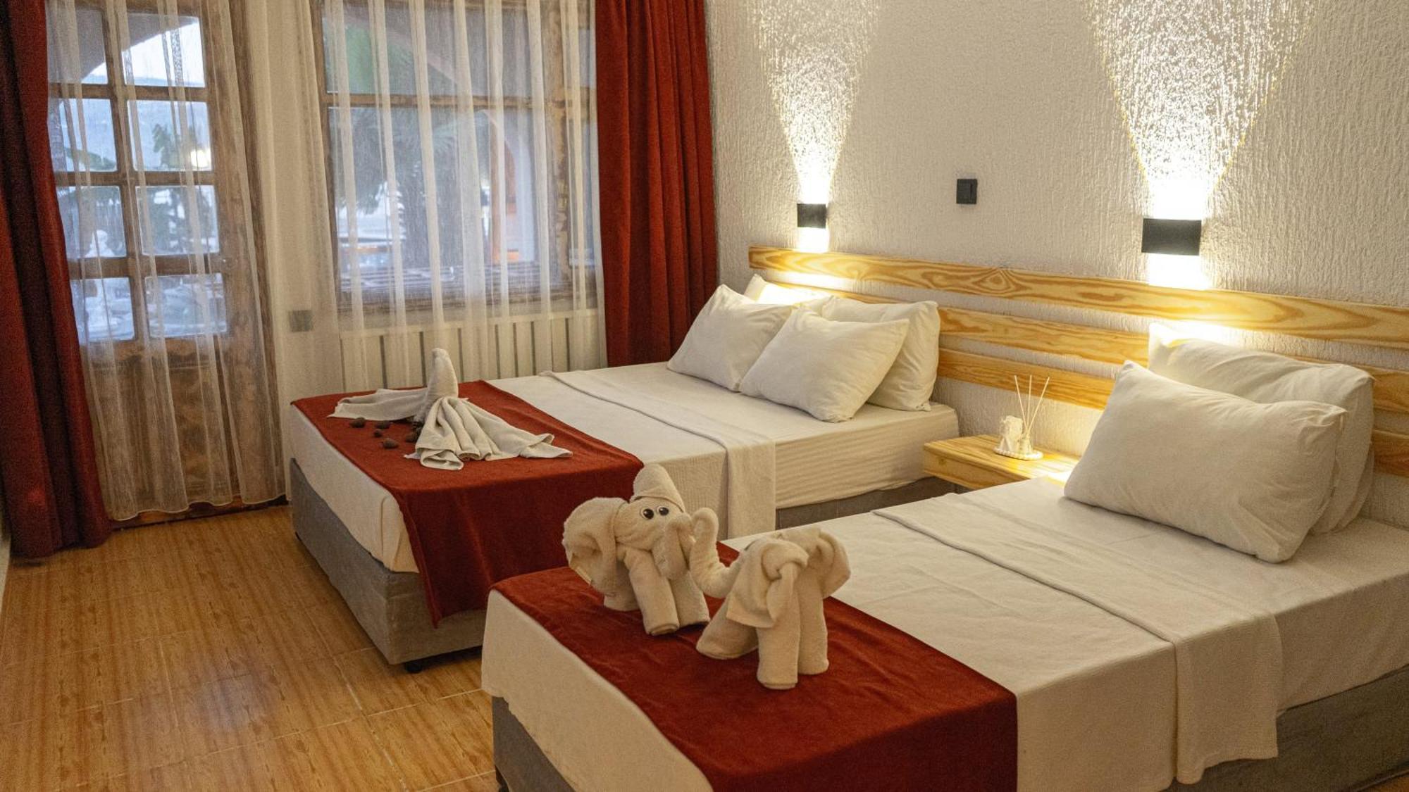 Club Aquarium Hotel & Spa Guvercinlik  Exterior foto